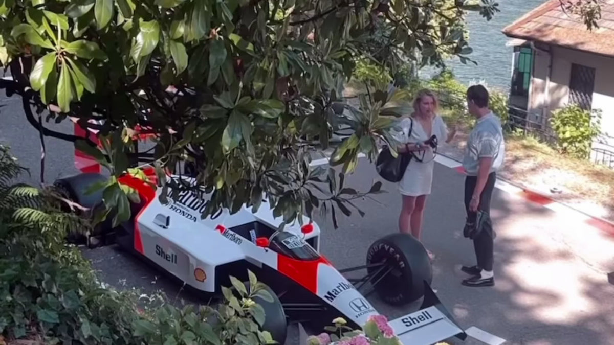  F1 McLaren MP4/5 driven by Ayrton Senna. Vintage Motorsports and F1 Apparel and custom sneakers. 
